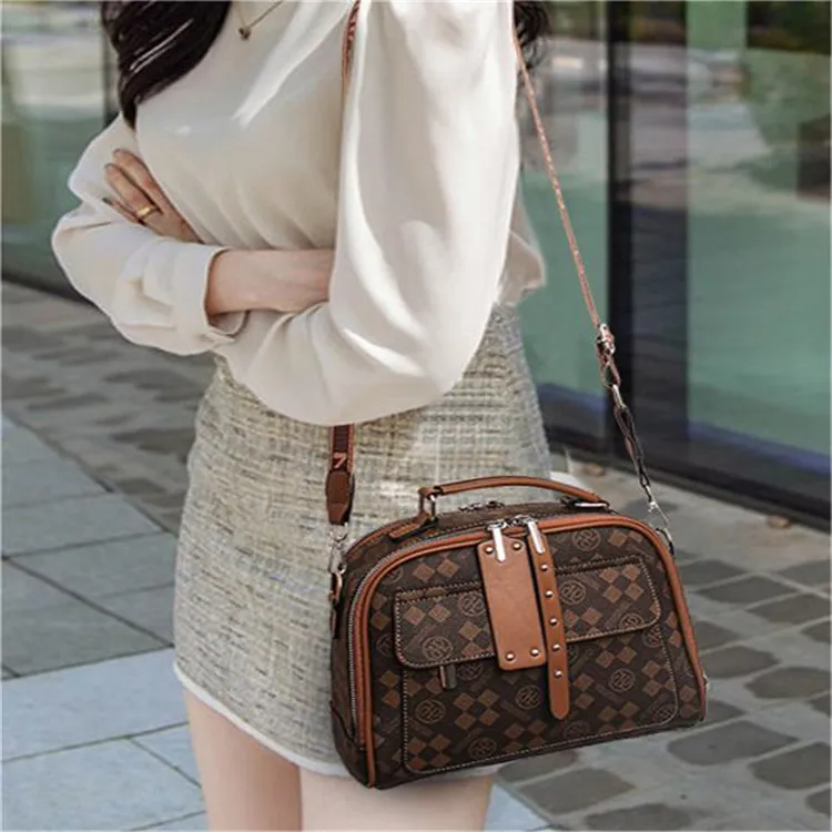 BRINCH PU Shoulder Bag Regular Women's Coffee/Ecru-1