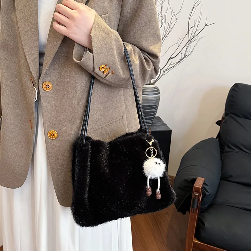 SWIMADE Fuzzy Material Shoulder Bag Regular Women's Light Pink/Fuchsia/Coffee/Black Khaki/Ecru-20