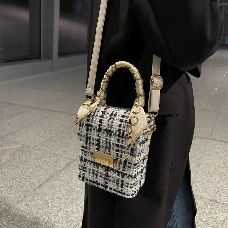 SWIMADE Woolen Shoulder Bag, Crossbody Bag, Handbag Women's Black/Khaki/Ecru-17