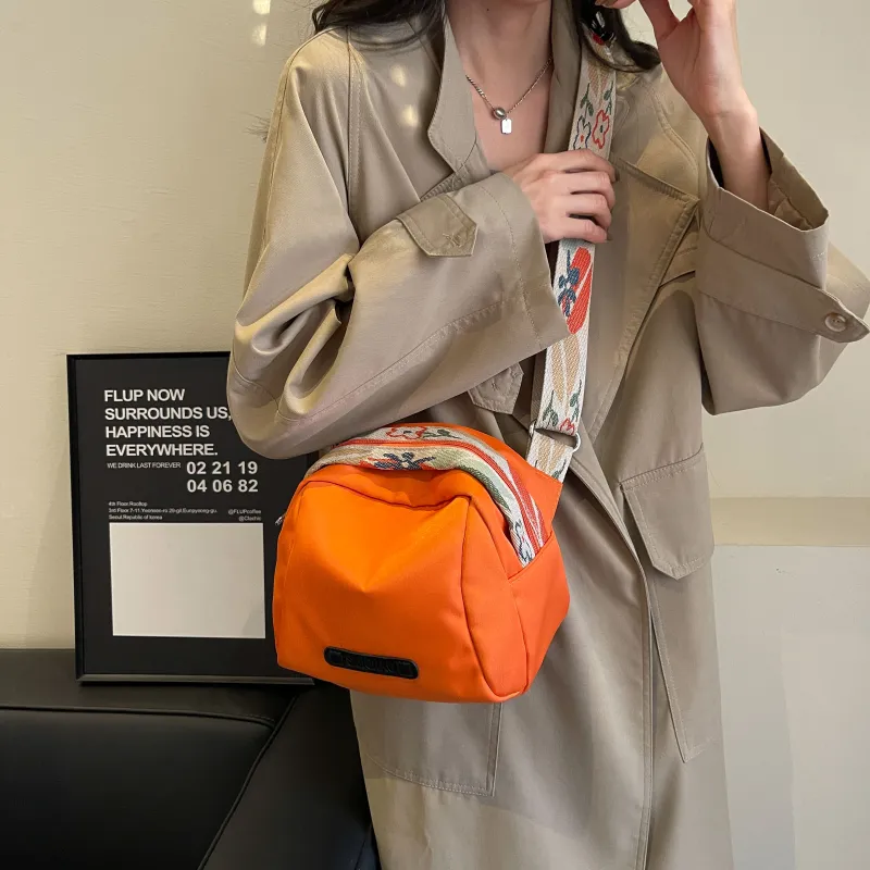SWIMADE Oxford Dome Bag, Canvas Bag, Shoulder Bag, Crossbody Bag Regular Women's Orange/Black/Ecru-8