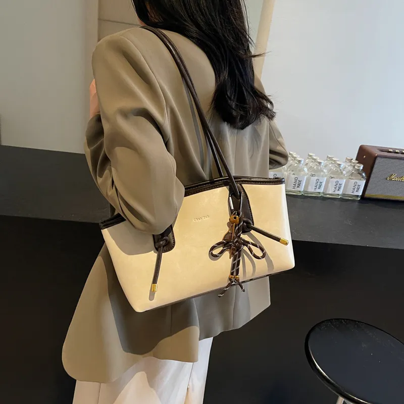 SWIMADE PU Shoulder Bag Women's Ecru/Black/Dark Brown/Coffee-4