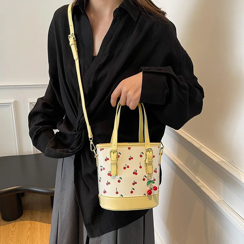 SWIMADE PU Handbag Regular Women's White/Burgundy/Yellow-9
