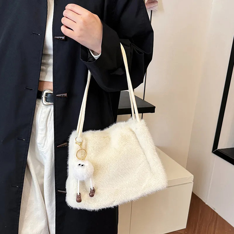 SWIMADE Fuzzy Material Shoulder Bag Regular Women's Light Pink/Fuchsia/Coffee/Black Khaki/Ecru-31
