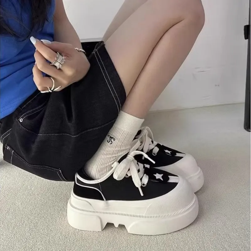 Pak Channy Low Top Skateboard Shoes Women's Box-11