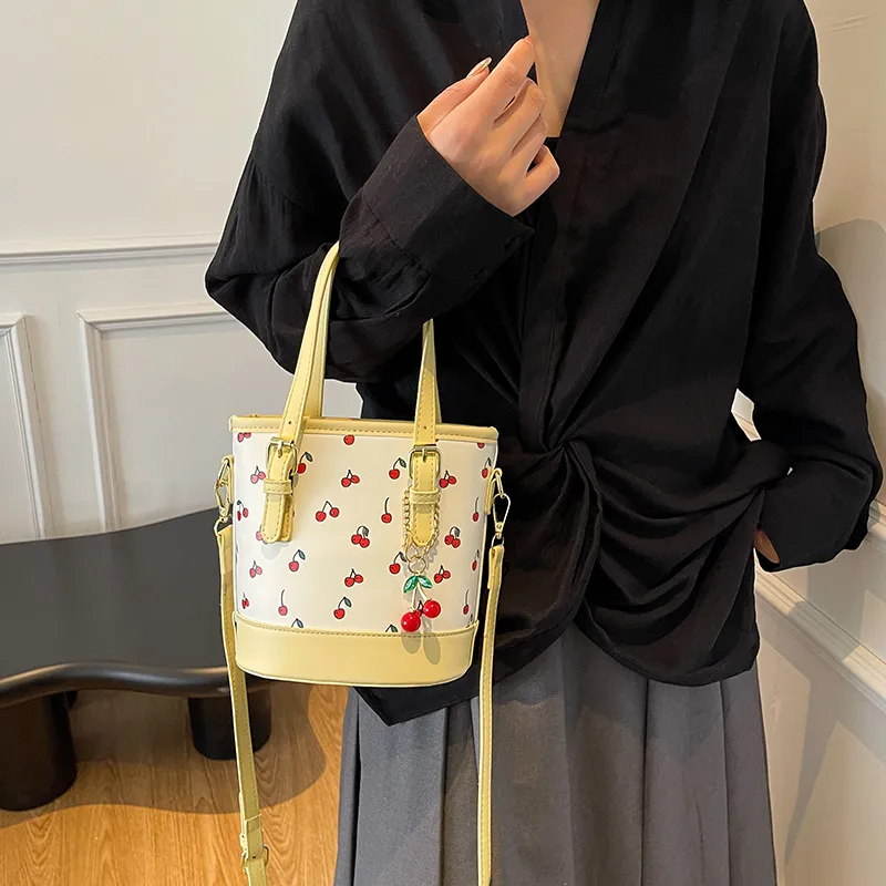SWIMADE PU Handbag Regular Women's White/Burgundy/Yellow-8