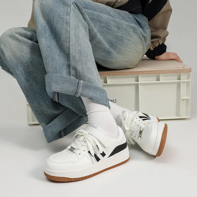 ZHR White Day Tale Coverage Abrasion Resistant Low Top Skateboard Shoes Unisex-6