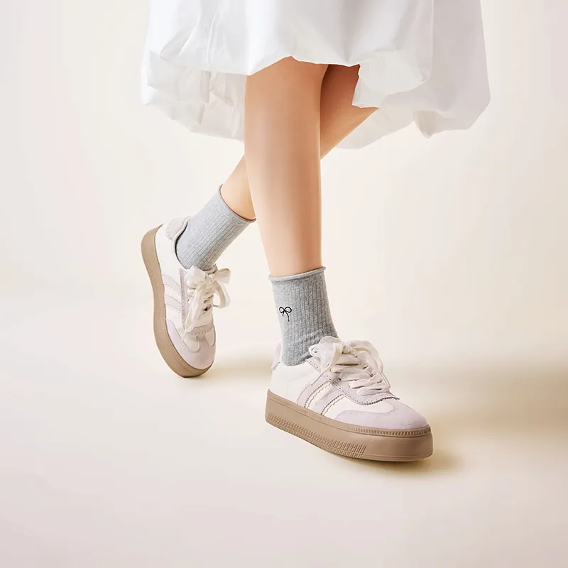 Hotwind Cream Lace Series Low Top Skateboard Shoes Women's-1