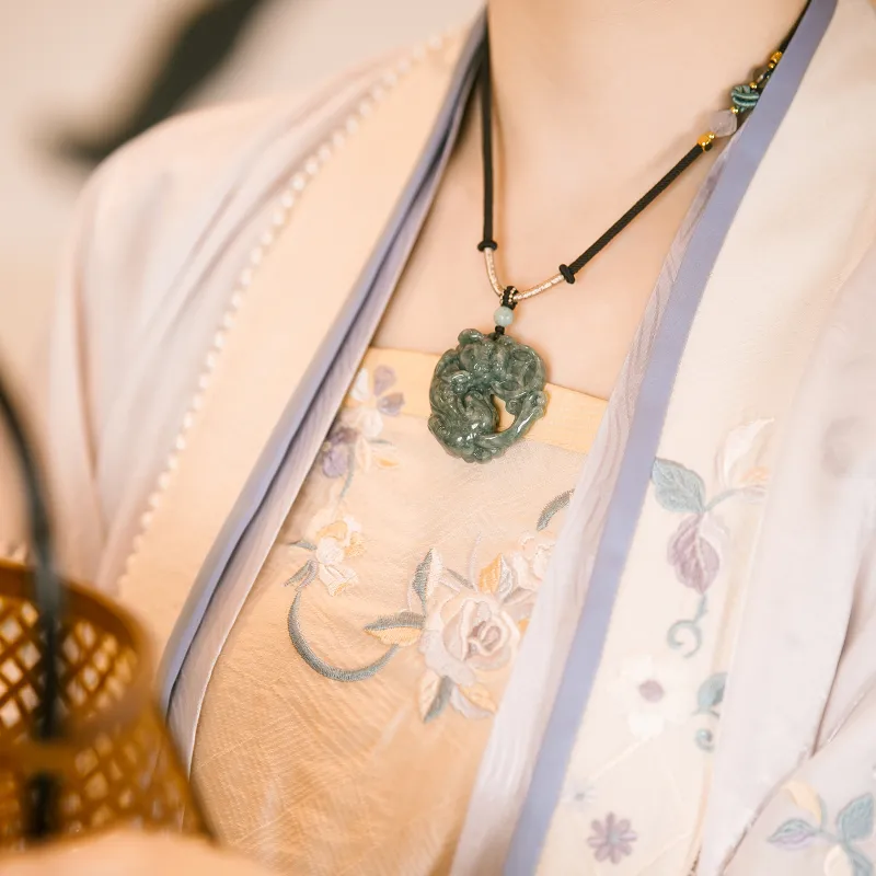 Far Mountain Joe Bean Type Jadeite Pendants Unisex-3