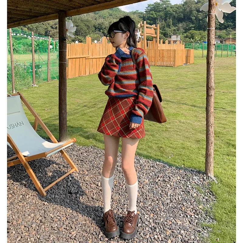 Kazakhstan Casual Short Skirts Women's Red-3