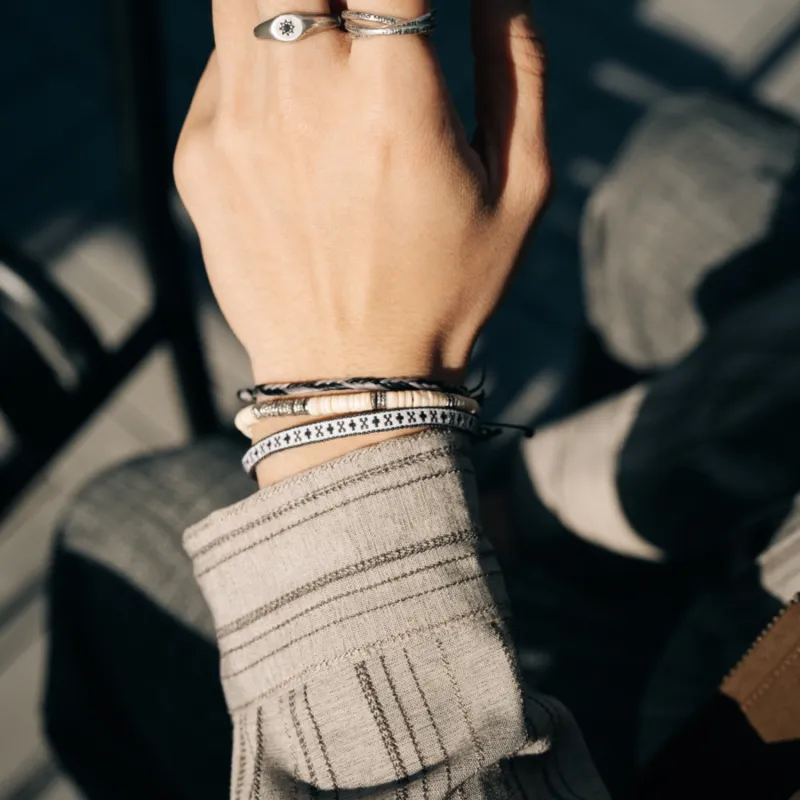 RONIN MADE Yarn Bracelets Unisex-1