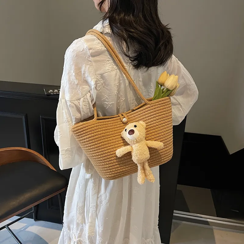 WXRX Chunky Yarn Woven Shoulder Bag Women's Ecru Floral/Khaki Floral/Ecru Bear/Khaki Bear-20