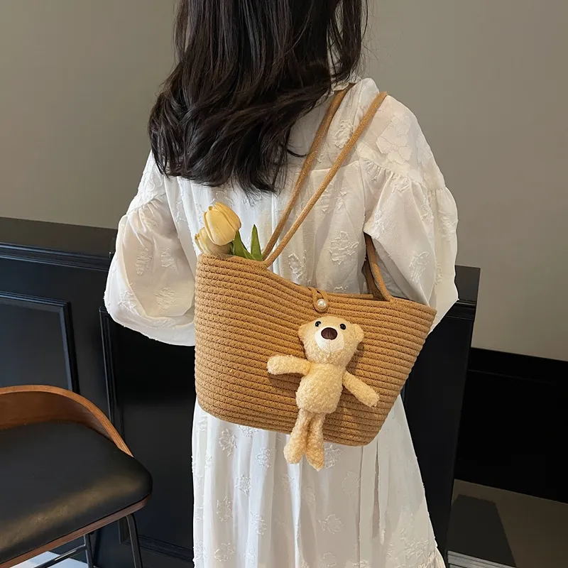 WXRX Chunky Yarn Woven Shoulder Bag Women's Ecru Floral/Khaki Floral/Ecru Bear/Khaki Bear-23