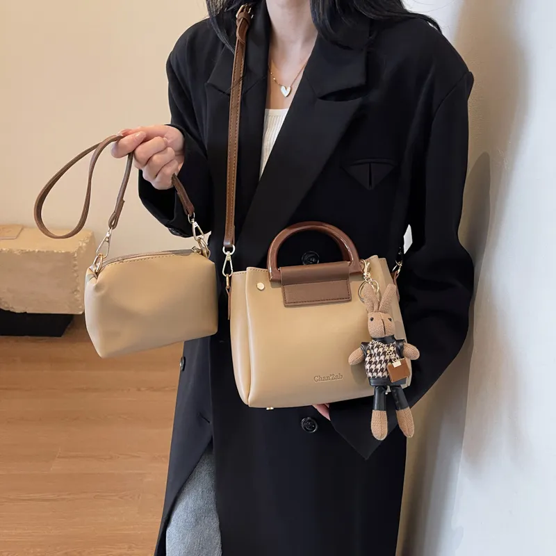 Gerlanx PU Crossbody One Shoulder Handbag Tubas Women's Ecru/Black/Khaki-9