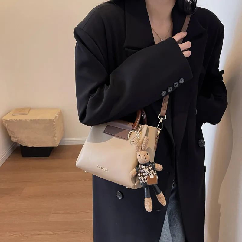 Gerlanx PU Crossbody One Shoulder Handbag Tubas Women's Ecru/Black/Khaki-1