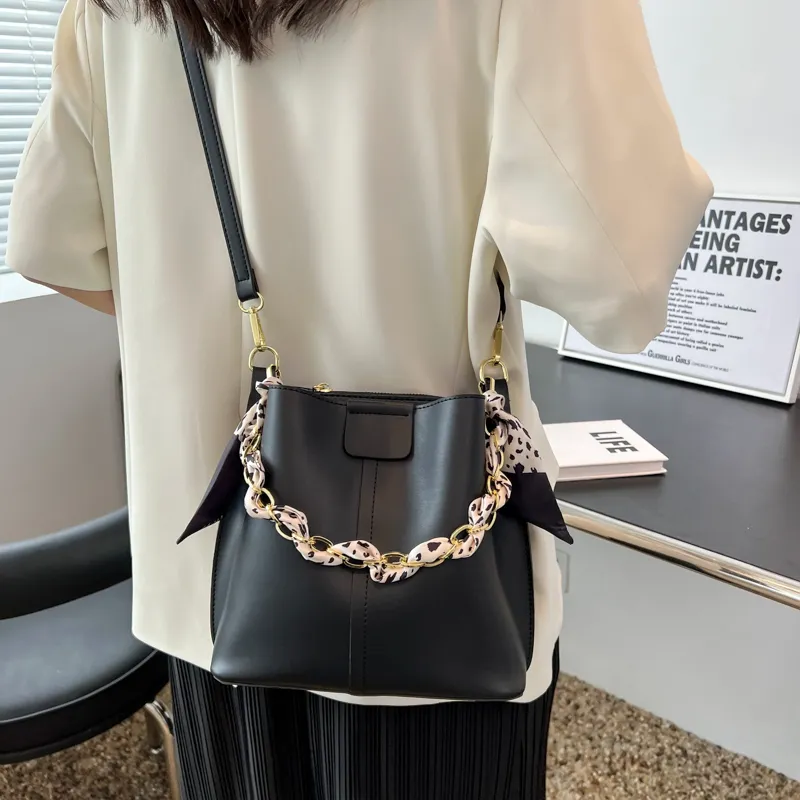 SUPERCUTE PU Crossbody One Shoulder Handbag Women's White/Black/Yellow/Green-11