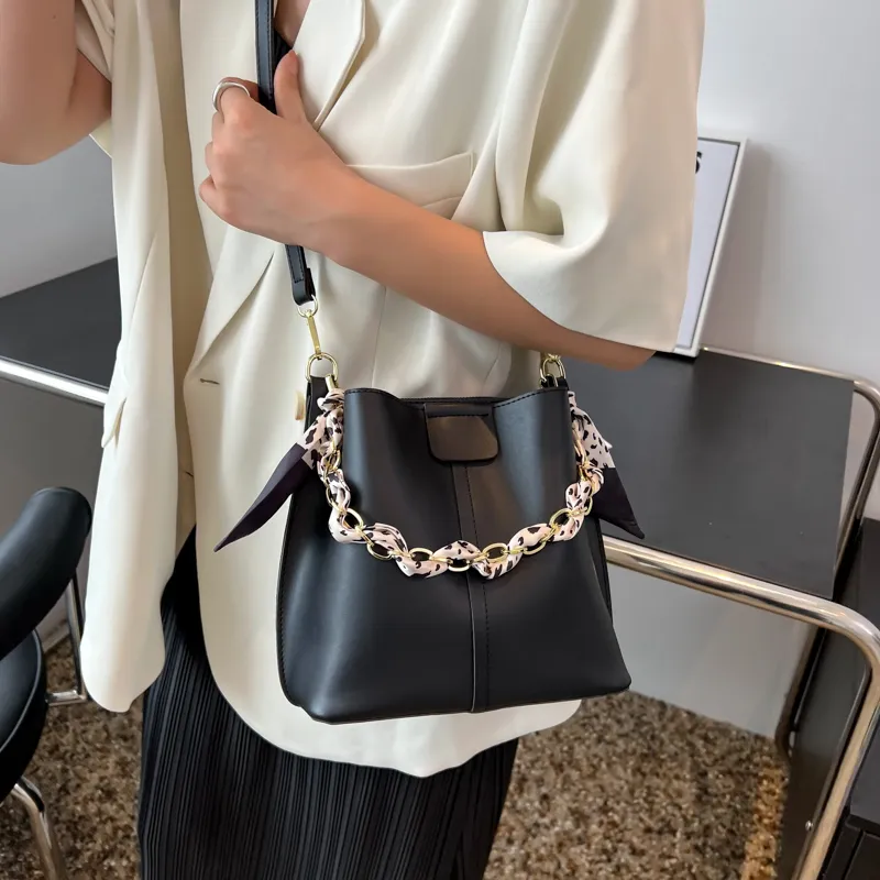 SUPERCUTE PU Crossbody One Shoulder Handbag Women's White/Black/Yellow/Green-10