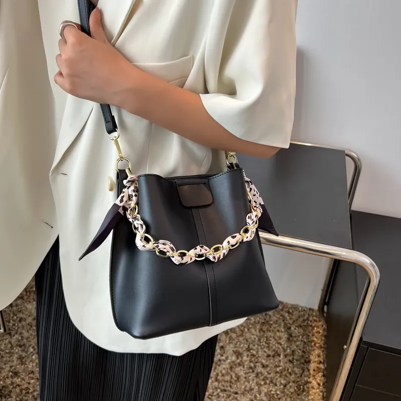 SUPERCUTE PU Crossbody One Shoulder Handbag Women's White/Black/Yellow/Green-14