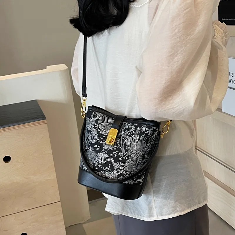 SUPERCUTE PU Handheld Bag Shoulder Bag Handbag Crossbody Bag Regular Women's Black/Pink-10