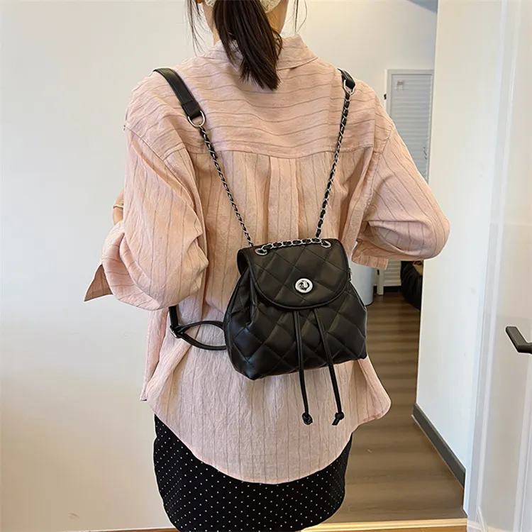 SUPERCUTE PU Women's Regular Women's Ecru/Silver/Black/Pink-15