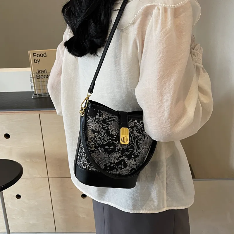 SUPERCUTE PU Handheld Bag Shoulder Bag Handbag Crossbody Bag Regular Women's Black/Pink-12