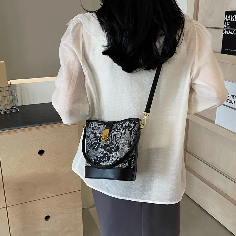 SUPERCUTE PU Handheld Bag Shoulder Bag Handbag Crossbody Bag Regular Women's Black/Pink-8
