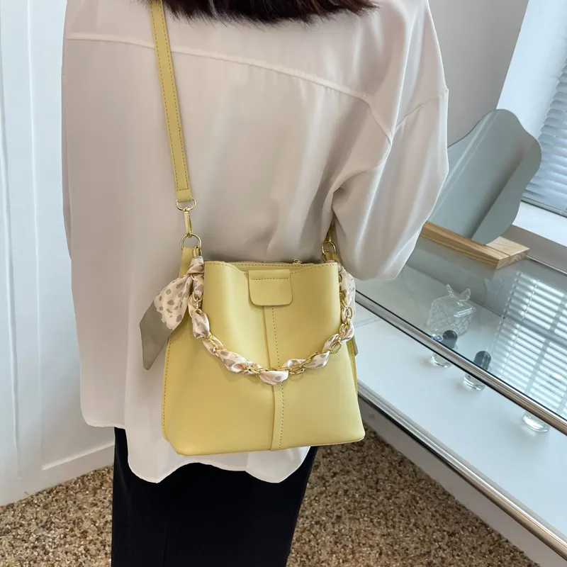 SUPERCUTE PU Crossbody One Shoulder Handbag Women's White/Black/Yellow/Green-21