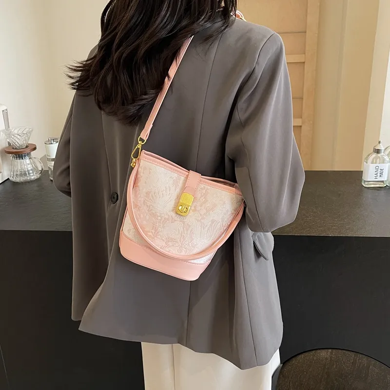 SUPERCUTE PU Handheld Bag Shoulder Bag Handbag Crossbody Bag Regular Women's Black/Pink-15
