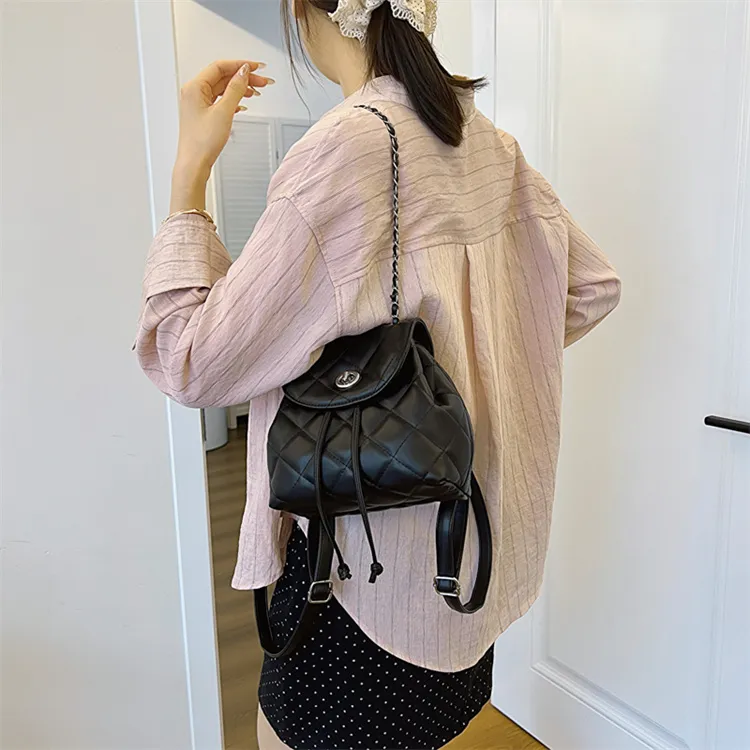SUPERCUTE PU Women's Regular Women's Ecru/Silver/Black/Pink-13