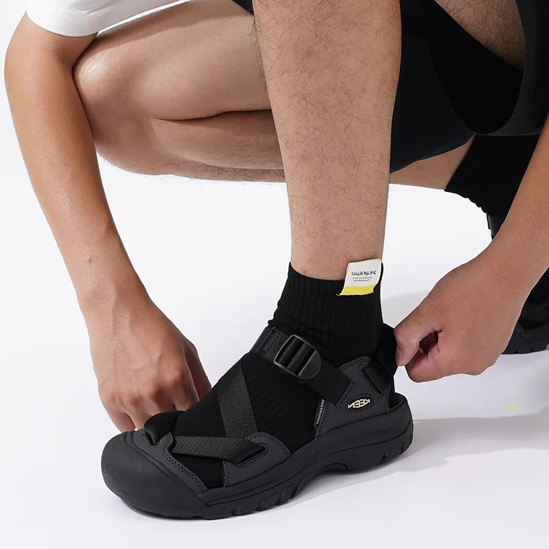 Duanmei Unisex Mid Calf Socks-3