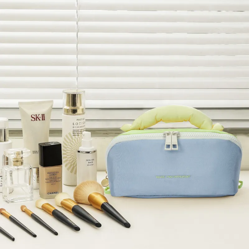 MYD Polyamide Makeup Bag Women's Lime Sea Salt-3