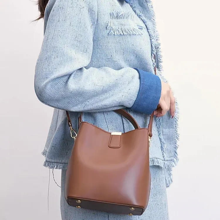 TTaG．baG Microfiber Synthetic Leather Shoulder Bag Women's White/Brown-7