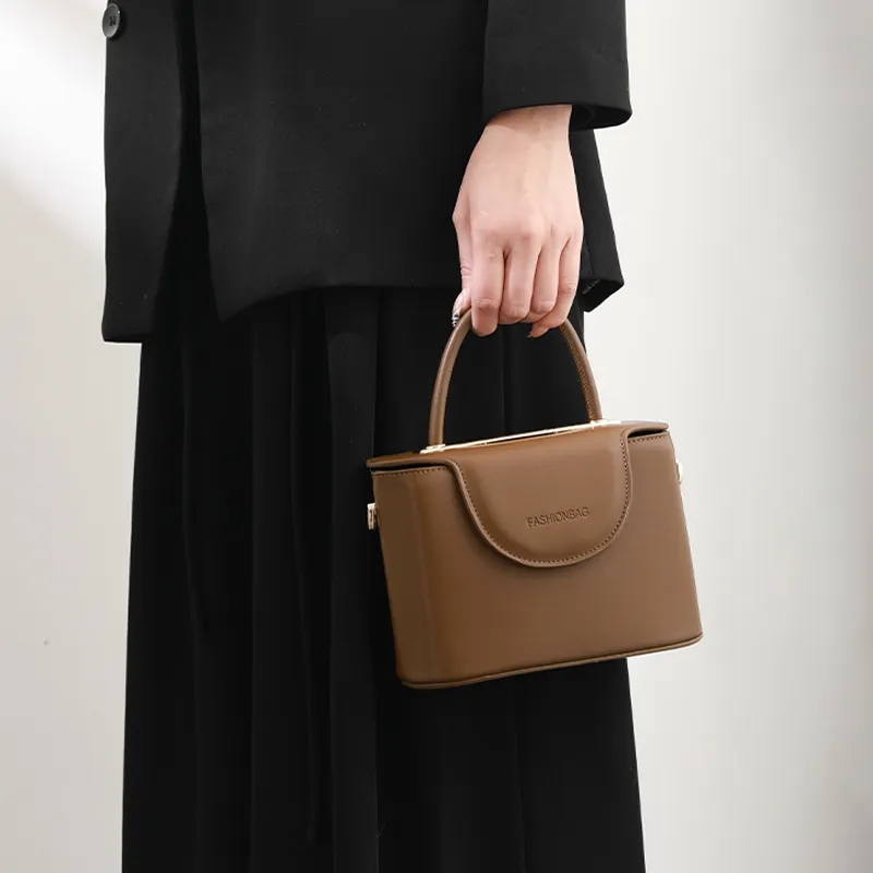 TTaG．baG Microfiber Synthetic Leather Crossbody Handbags Regular Women's Coffee-4