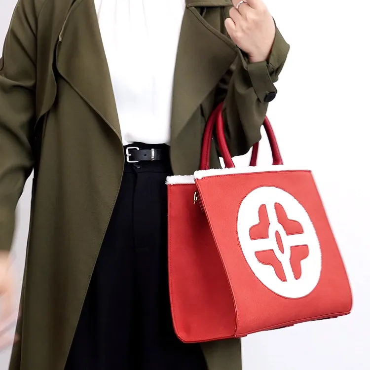 TTaG．baG Cow Leather Shoulder Bag Women's Brown/Red-3