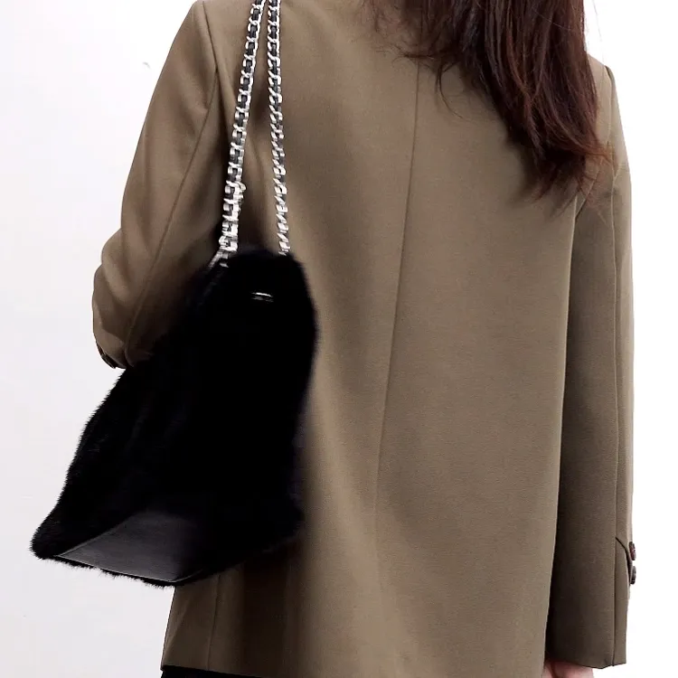 TTaG．baG Fleece Shoulder Bag Women's-4