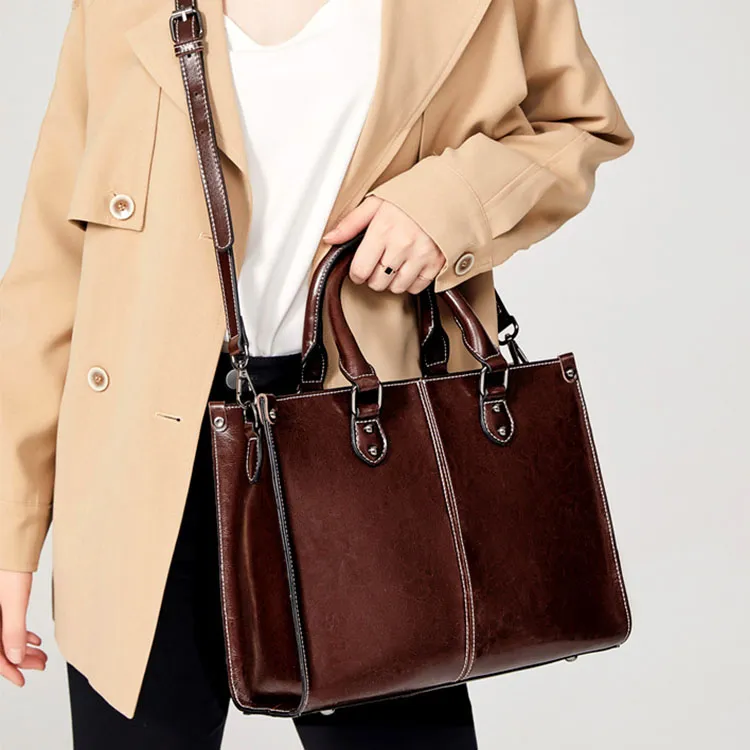 TTaG．baG Waxed Cow Leather Shoulder Bag Women's-5