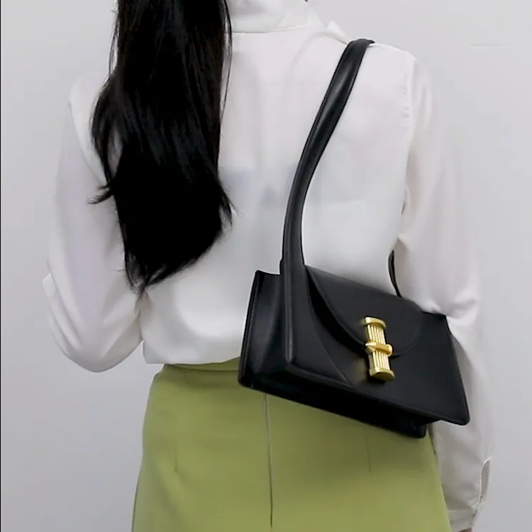 TTaG．baG Microfiber Synthetic Leather Shoulder Bag Women's Black/White/Red-2
