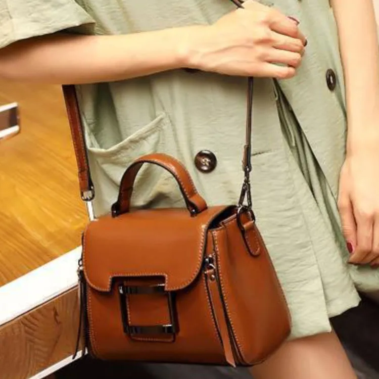 TTaG．baG Oil Wax Cow Leather Pillow Bag, Crossbody Bag, One Shoulder Handbag Regular Women's-2