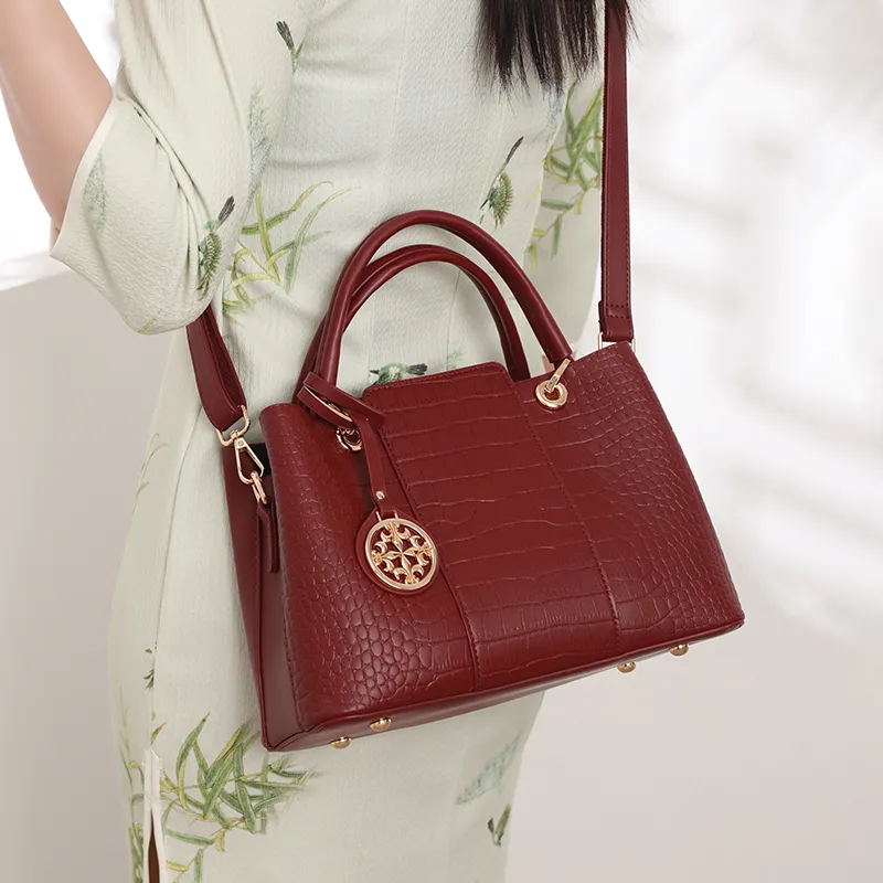 TTaG．baG Microfiber Synthetic Leather Handbag Regular Women's Burgundy-4