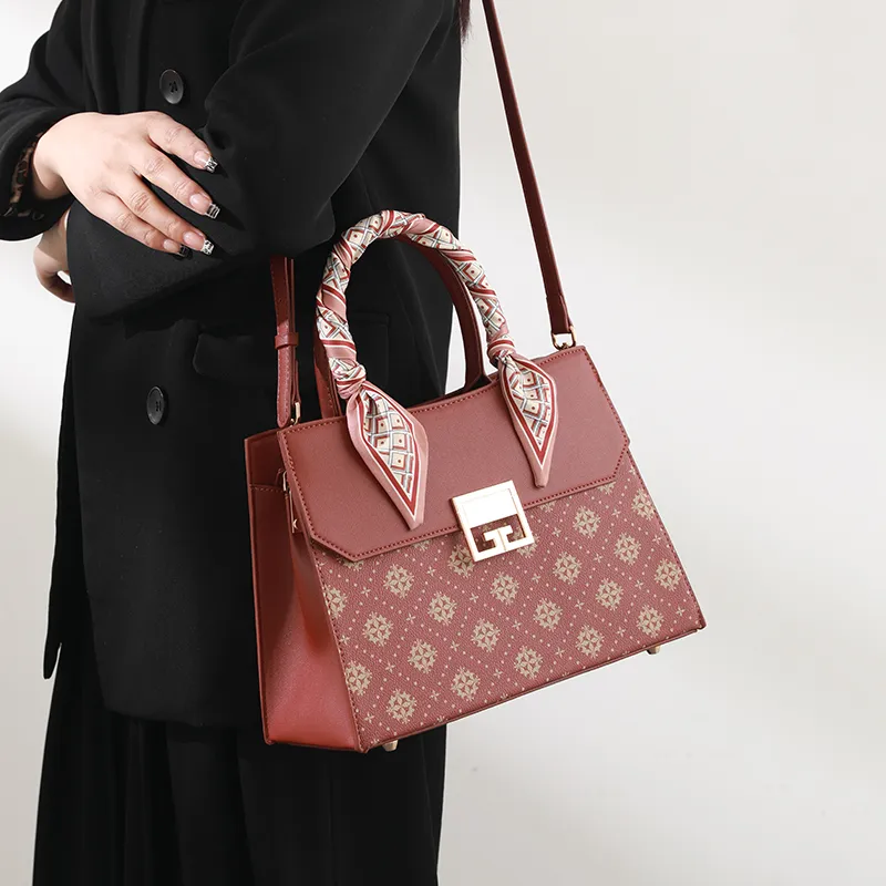 TTaG．baG PVC Handbag Regular Women's Red-1