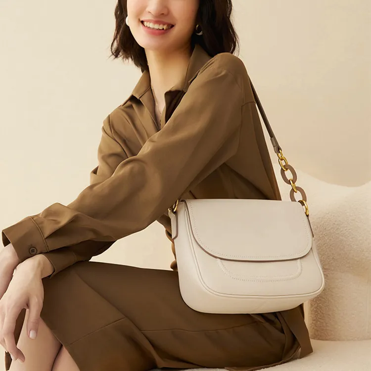 TTaG．baG Cow Leather Shoulder Bag Women's-2