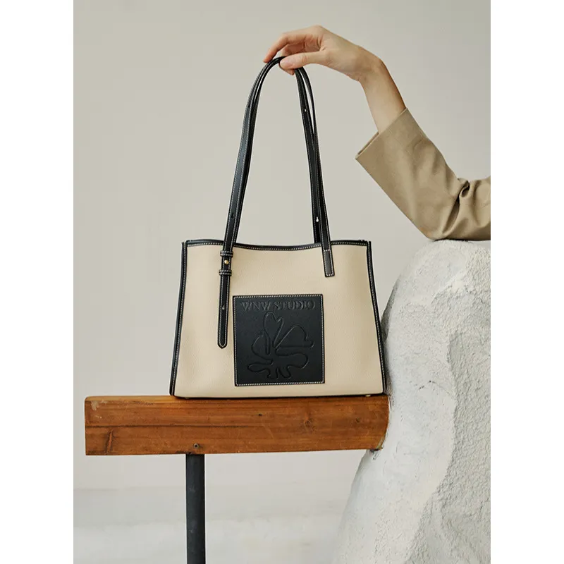 TTaG．baG Top Grain Cow Leather Shoulder Bag Women's Caramel & Ecru/Black & Beige White-4