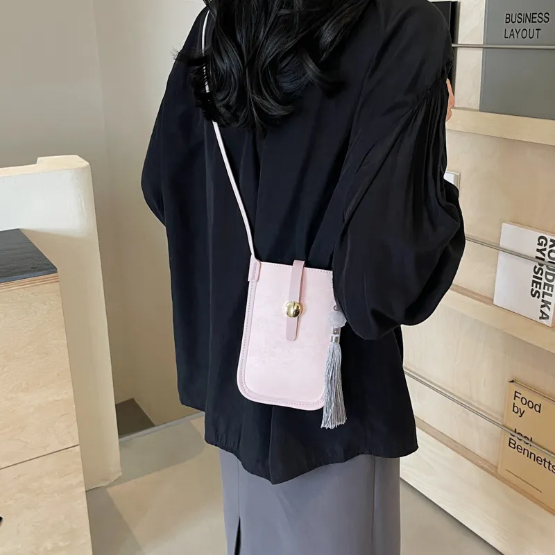 Yalu PU Shoulder Bag Regular Women's Black/Ecru/Silver/Pink-25