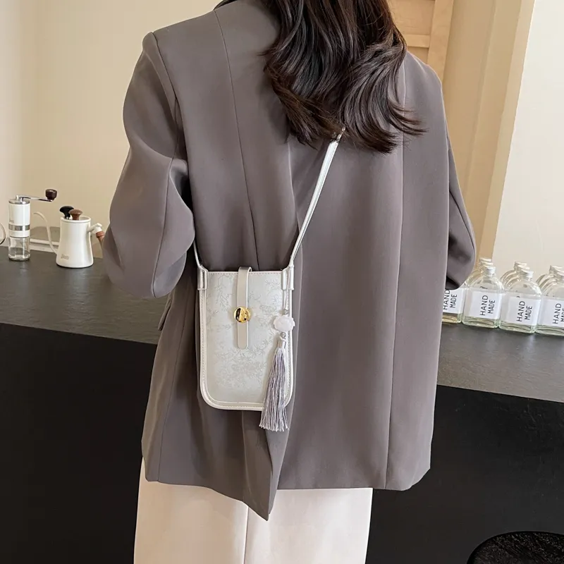 Yalu PU Shoulder Bag Regular Women's Black/Ecru/Silver/Pink-9