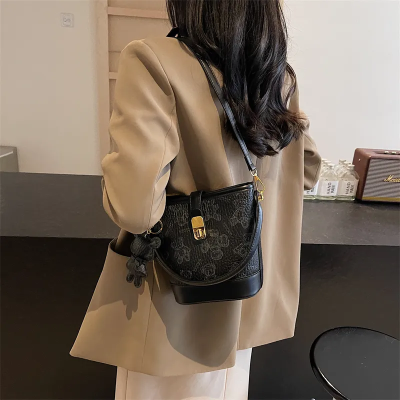 Yalu PU Bucket Bag, One Shoulder Handbag Women's Black/Brown/Ecru/Pink-3