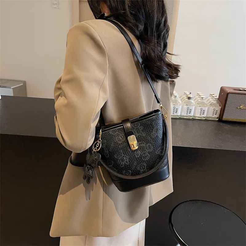 Yalu PU Bucket Bag, One Shoulder Handbag Women's Black/Brown/Ecru/Pink-4