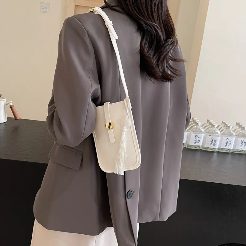 Yalu PU Shoulder Bag Regular Women's Black/Ecru/Silver/Pink-2