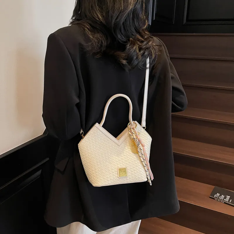 Yalu PU Basket Bag, One Shoulder Handbag Women's Silver/Blue/Ecru/Pink/Black-17
