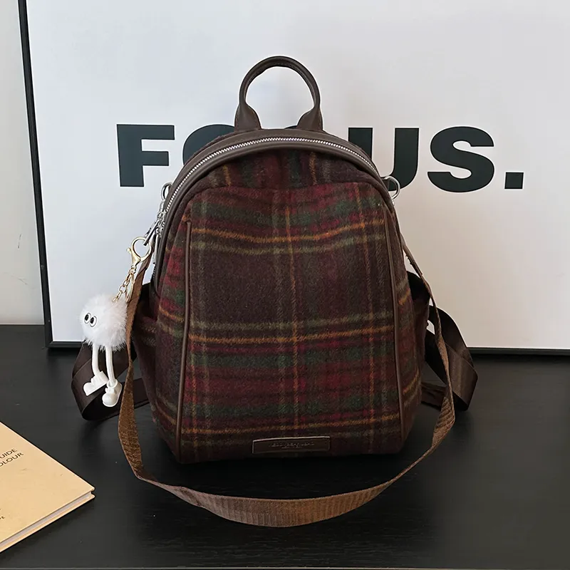 Yalu Nylon Backpack Women's Green/Red-13