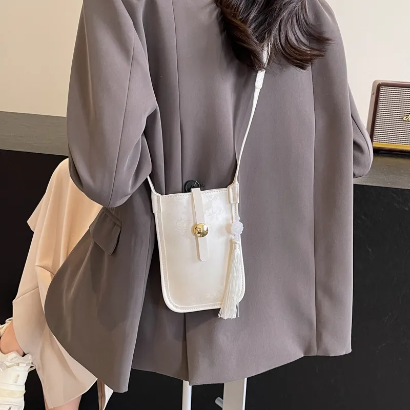 Yalu PU Shoulder Bag Regular Women's Black/Ecru/Silver/Pink-3