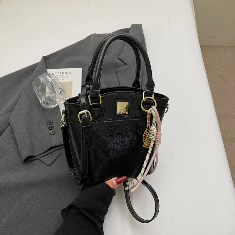 Yalu PU Handbag Regular Women's Black/White/Red/Pink-6